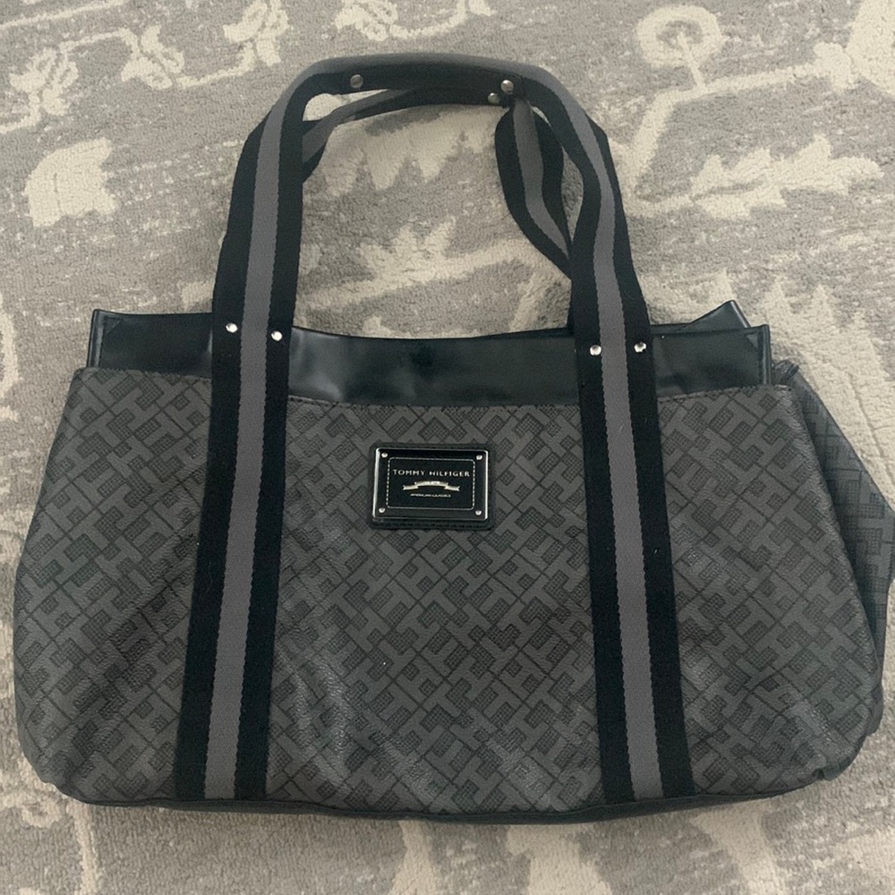 Y2K Tommy Hilfiger Purse